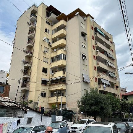 City Center Apartment 1 ติรานา ภายนอก รูปภาพ