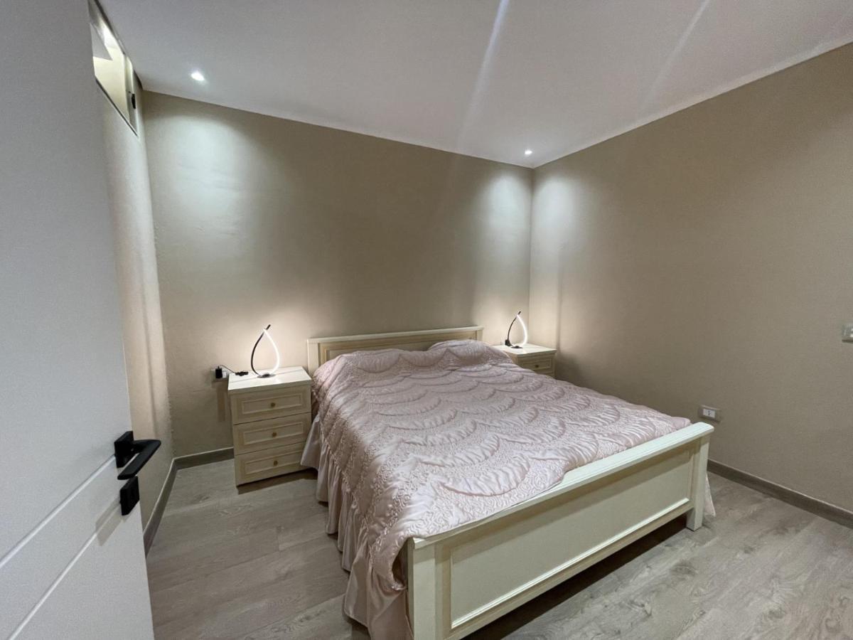City Center Apartment 1 ติรานา ภายนอก รูปภาพ