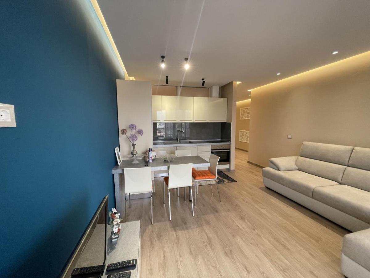 City Center Apartment 1 ติรานา ภายนอก รูปภาพ